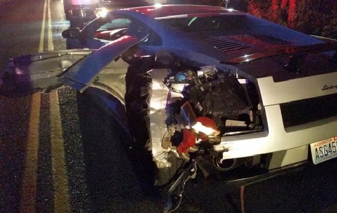 Lamborghini Gallardo and Range Rover crash