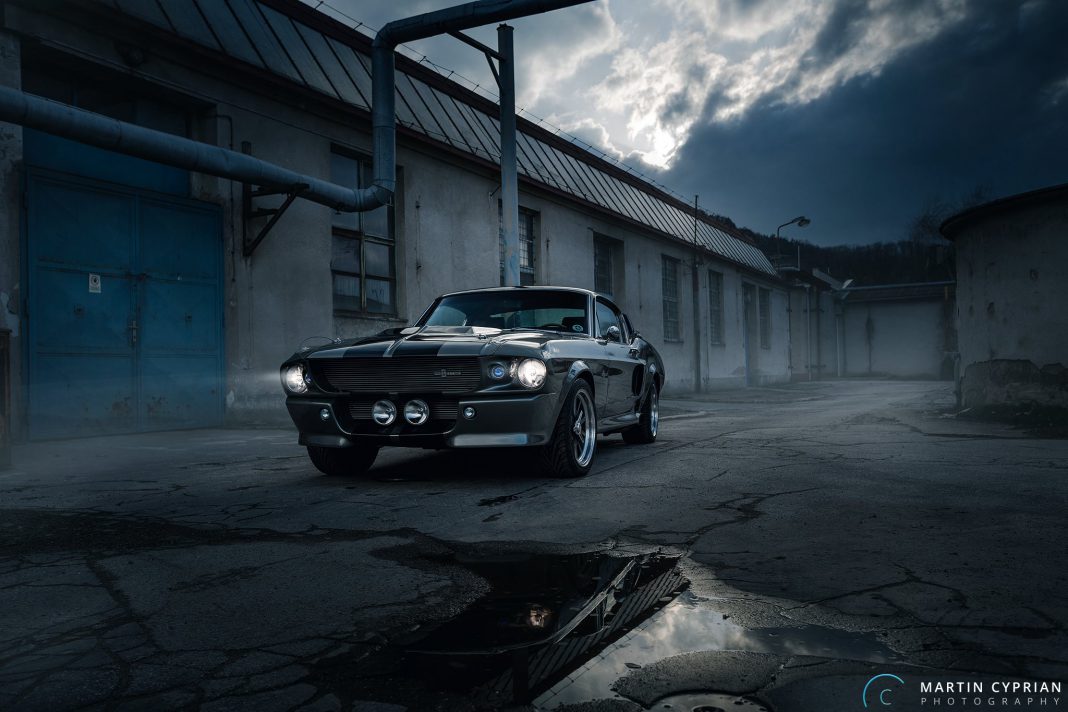 Photo of the Day: Shelby Mustang GT500 Breaking Dusk!