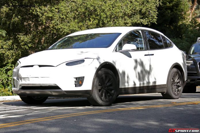Tesla Model X coming in the third quarter of 2015