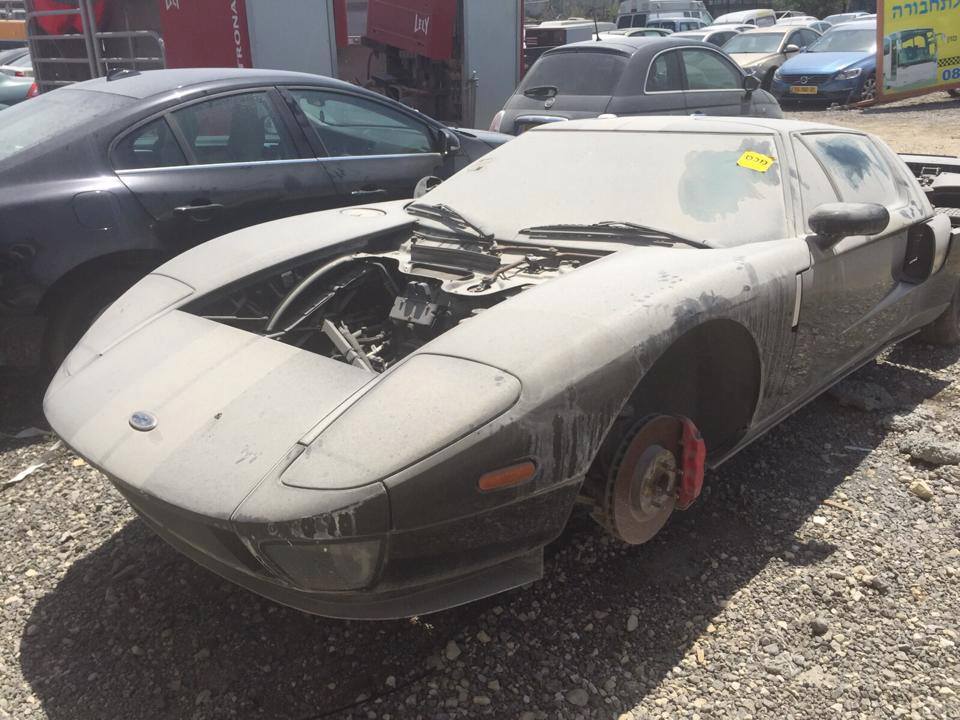 Abandoned Supercars: Ford GT