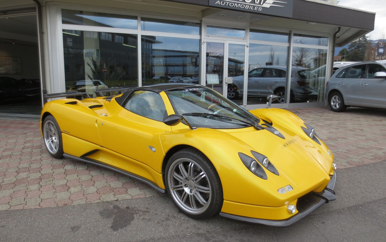 Pagani Zonda S Roadster 7 3 For Sale At 2 2 Million In