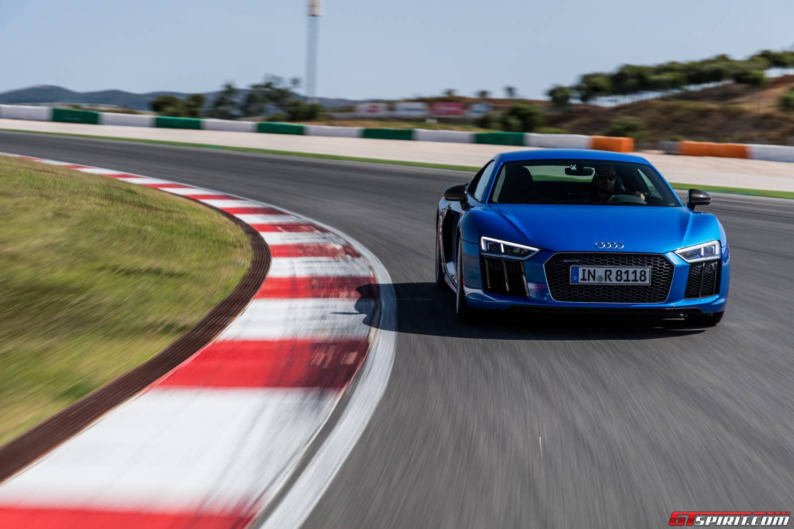 2016 Audi R8 V10 Plus on road and track