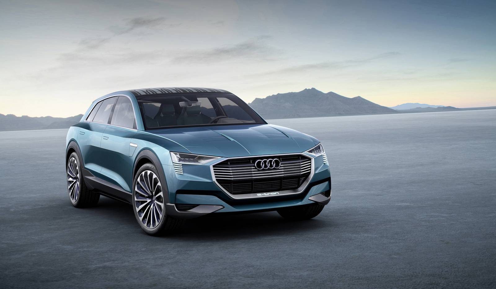 Audi e-tron quattro concept front