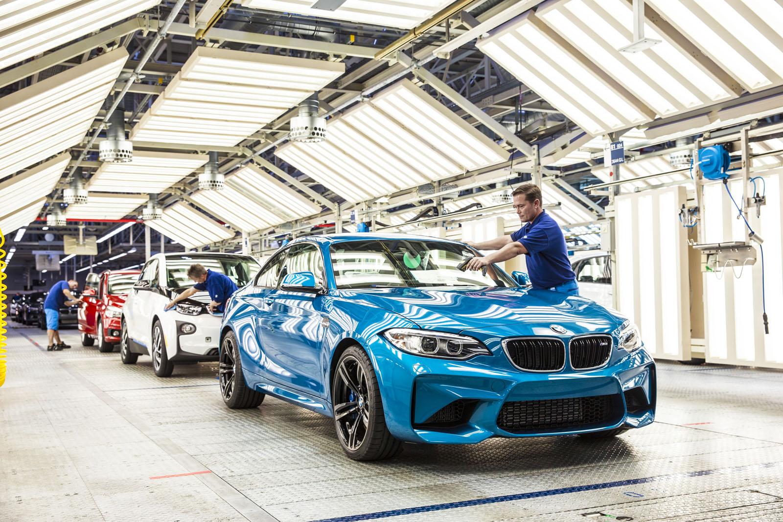 BMW M2 production factory
