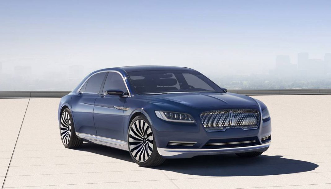 Production-spec Lincoln Continental debuting at Detroit 2016