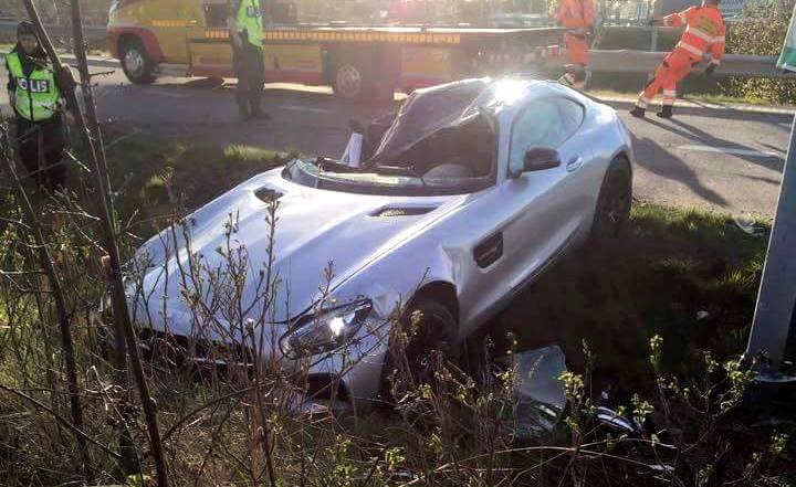Mercedes-AMG GT crash