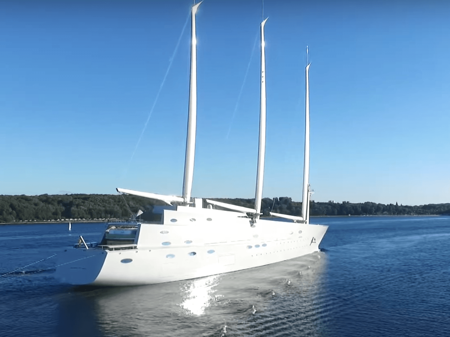 yacht sailing yacht a