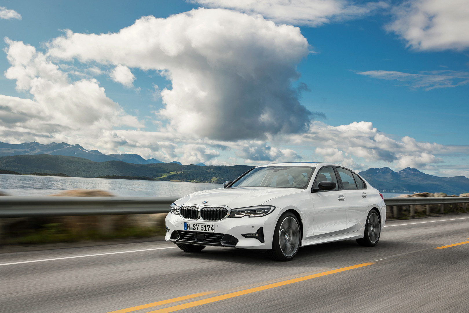 2019 BMW 3 Series G20 Exterior White