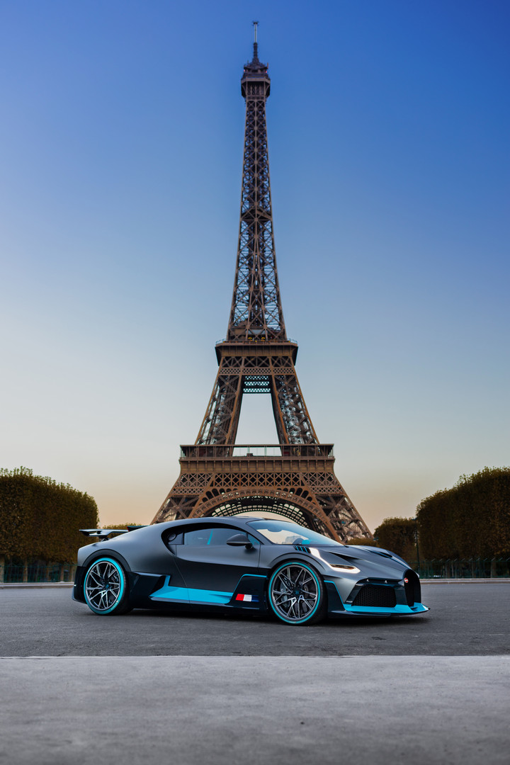 Bugatti Divo Eiffel Tower Paris