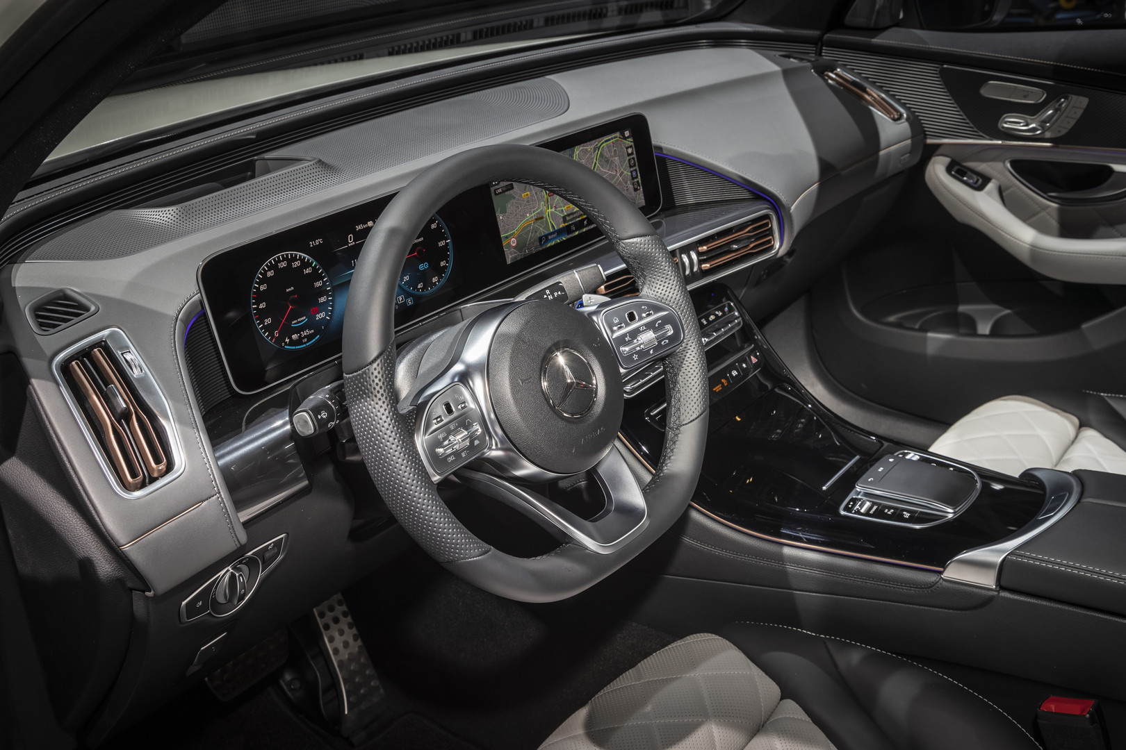 2019 Mercedes-Benz EQC Interior