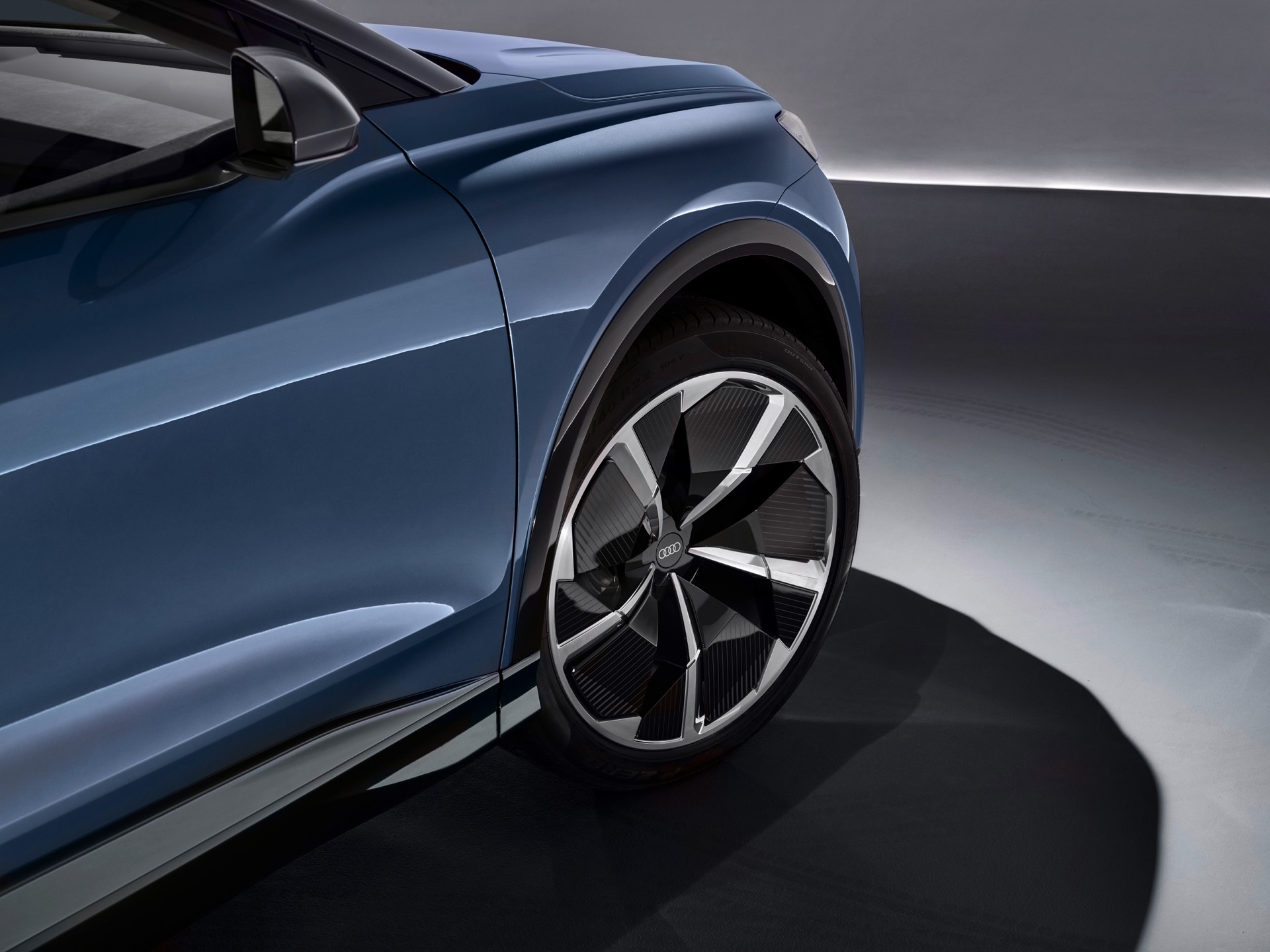 Audi Q4 e-tron Concept Front Wheel