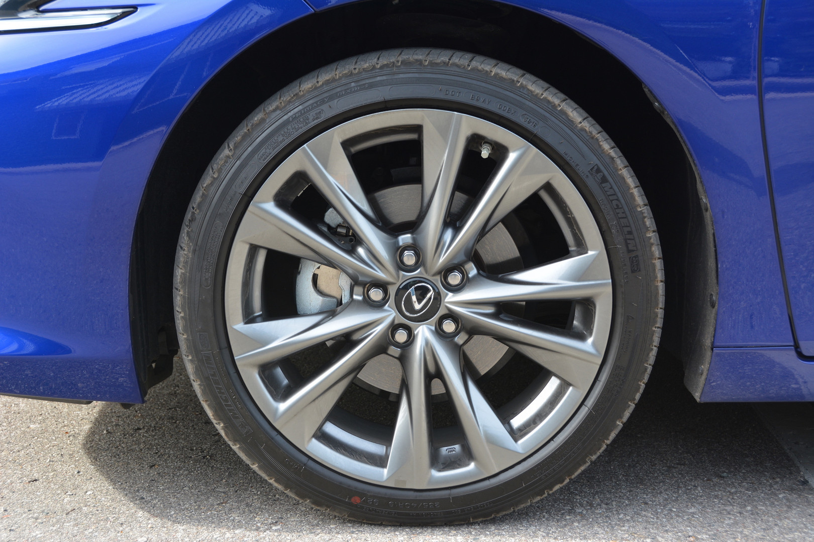 2019 Lexus ES 350 F Sport Wheels