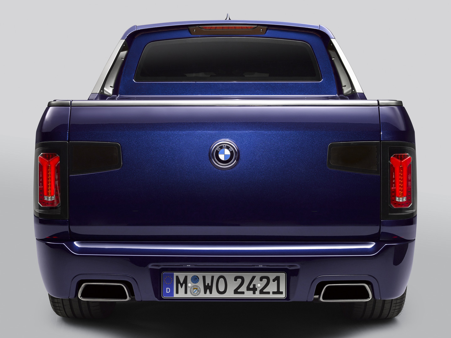 BMW X7 Pick-up Blue
