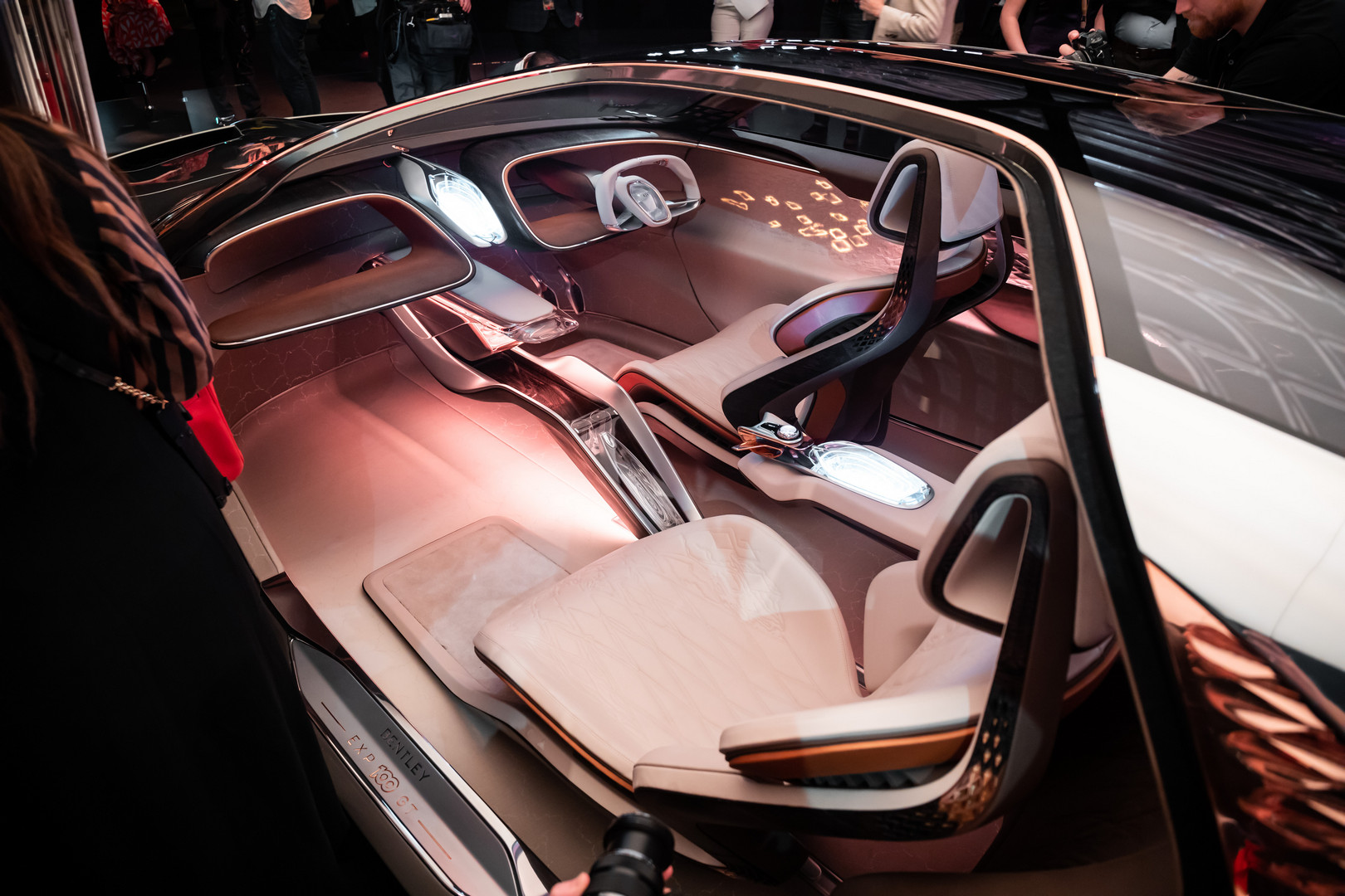 Bentley EXP 100 GT Interior