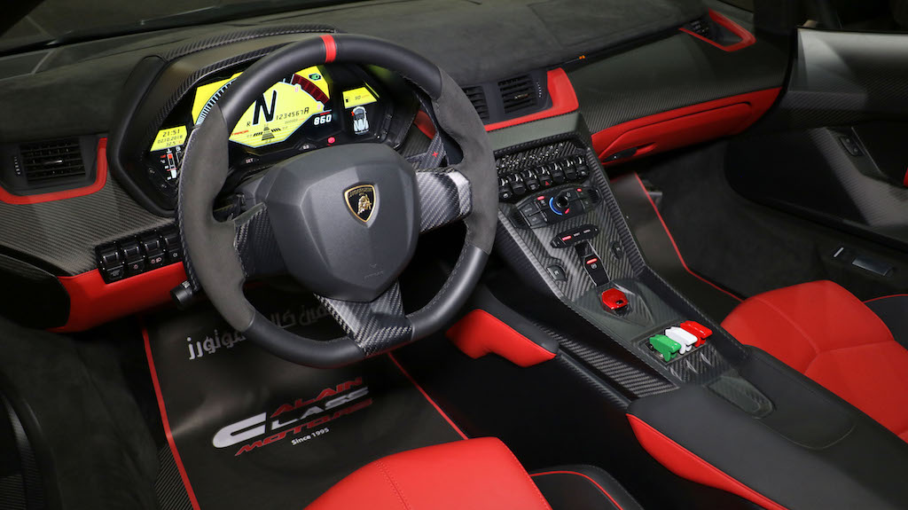 Lamborghini Veneno Roadster Steering Wheel