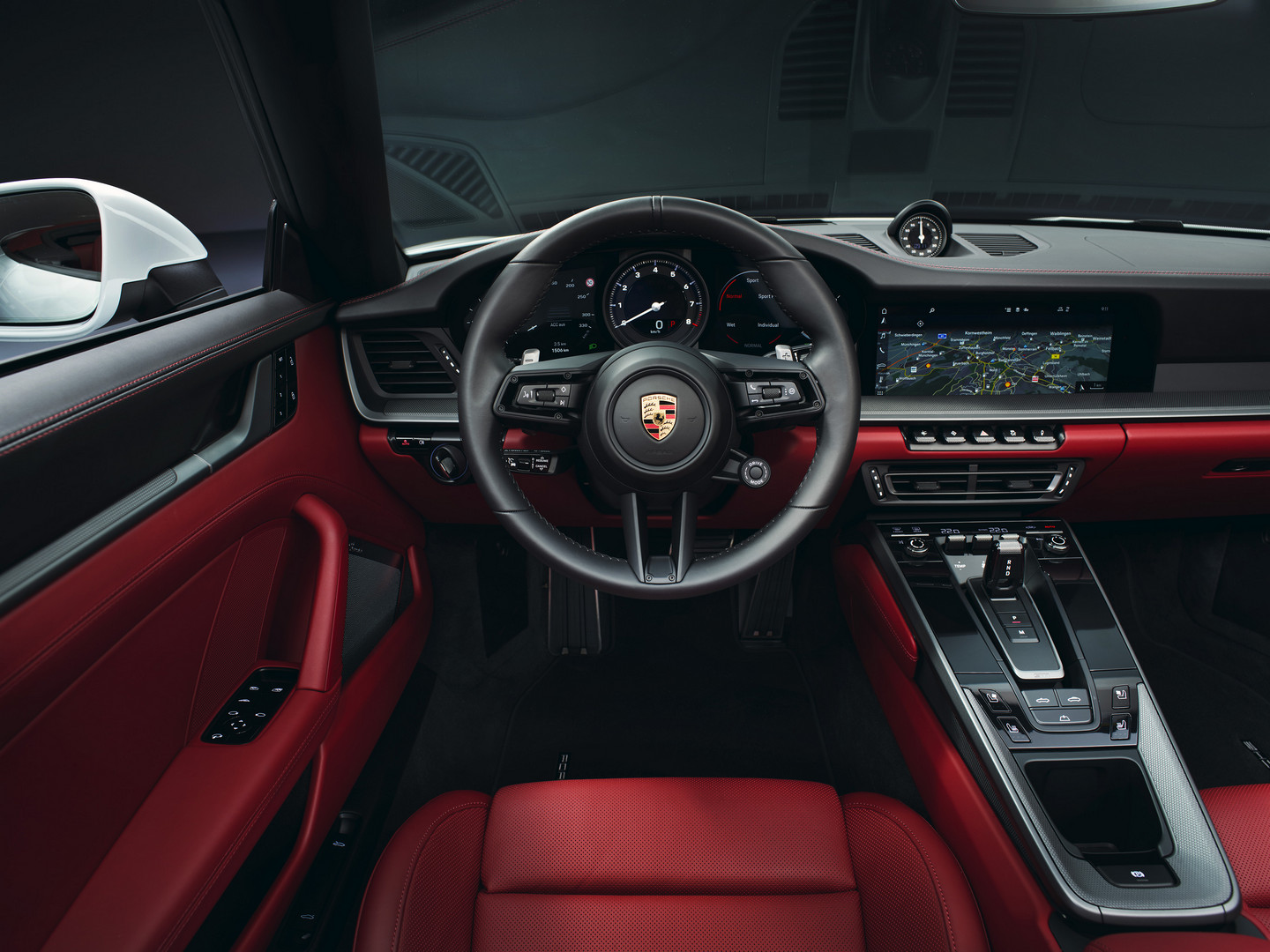 2019 Porsche 911 Carrera Interior