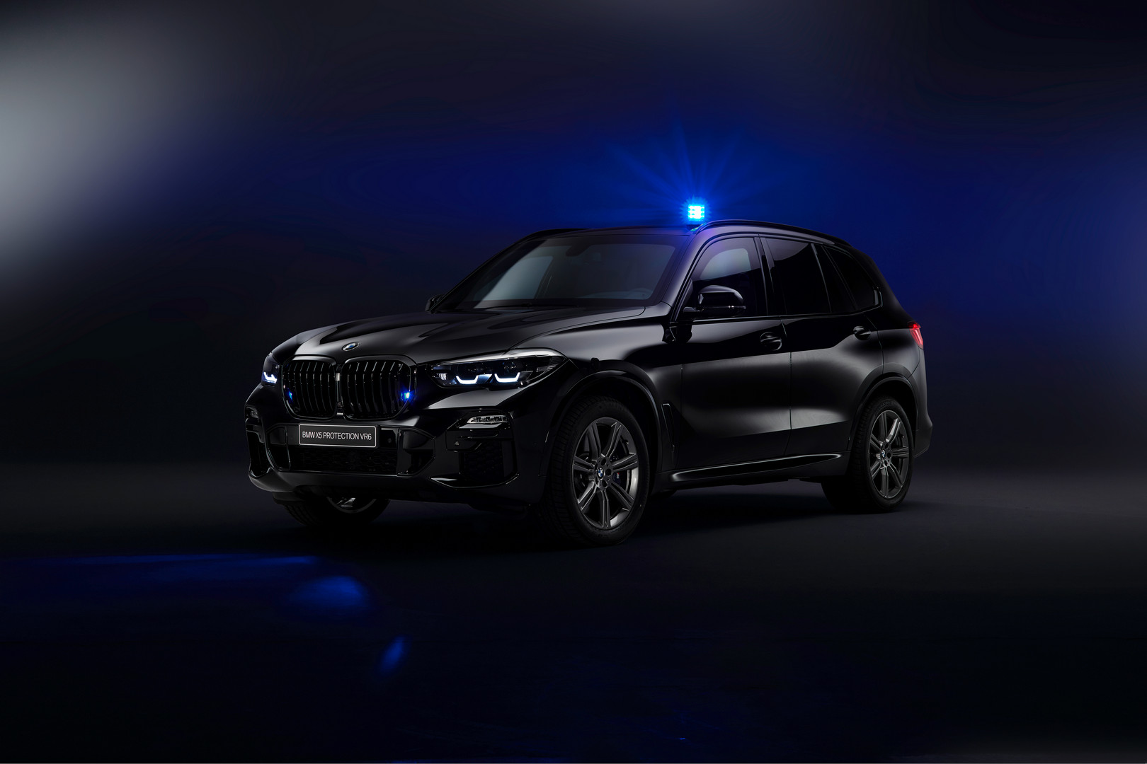 BMW X5 Protection VR6 Wallpaper