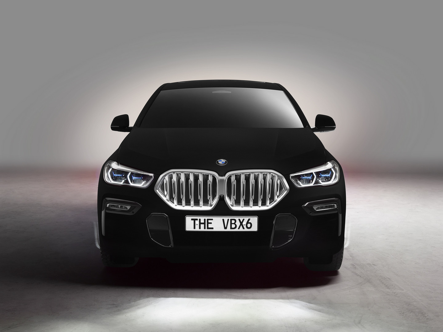 BMW X6 Vantablack Front