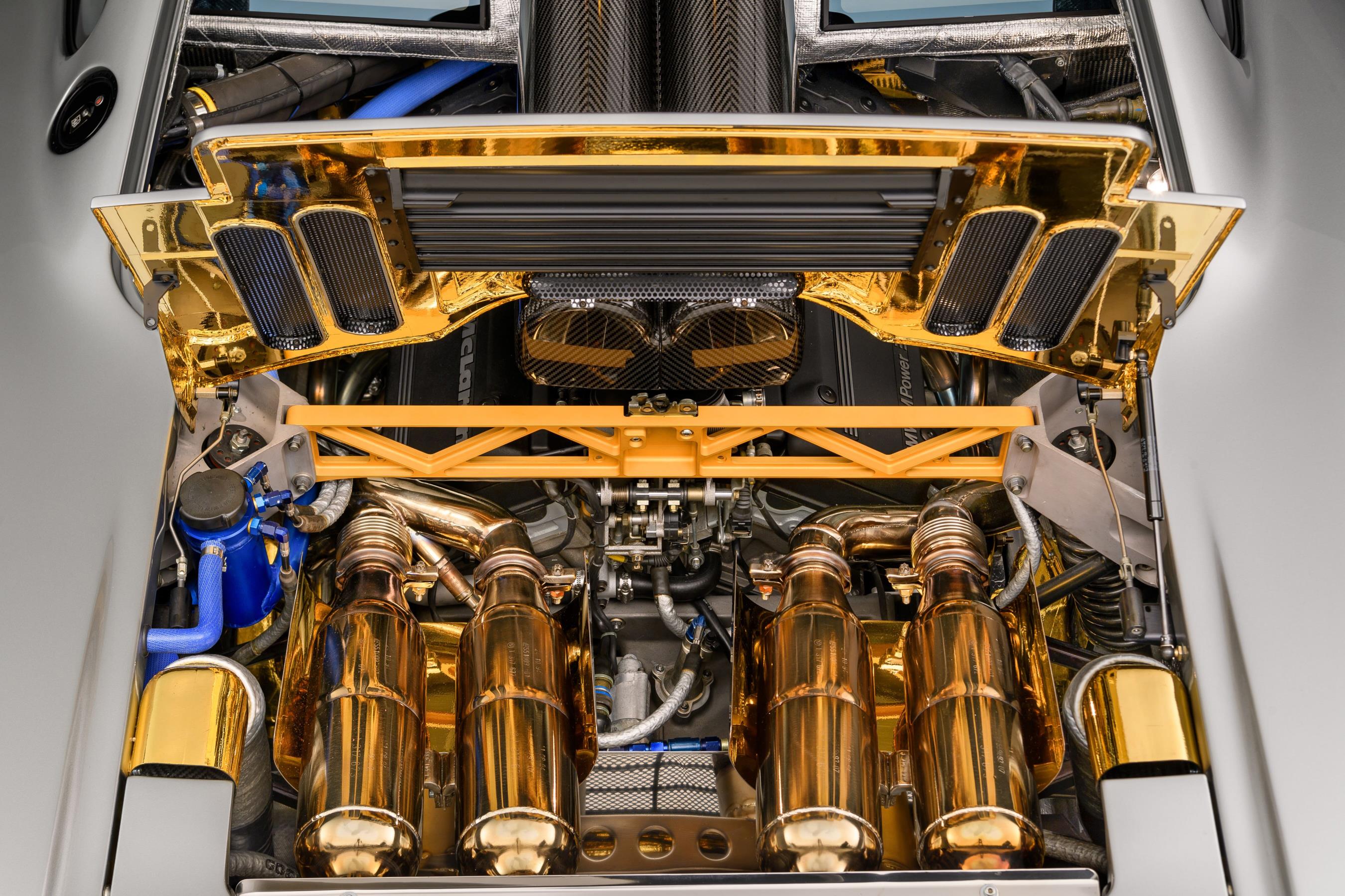 McLaren F1 Gold Engine