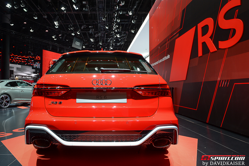 2020 Audi RS6 Avant Rear