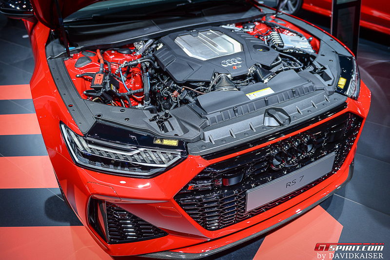 Audi RS6 Avant Engine