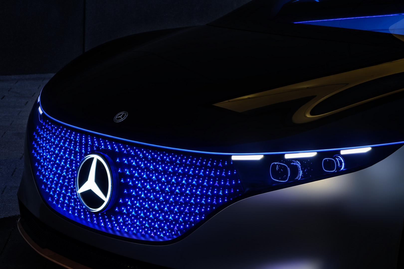 Mercedes-Benz VISION EQS Blue