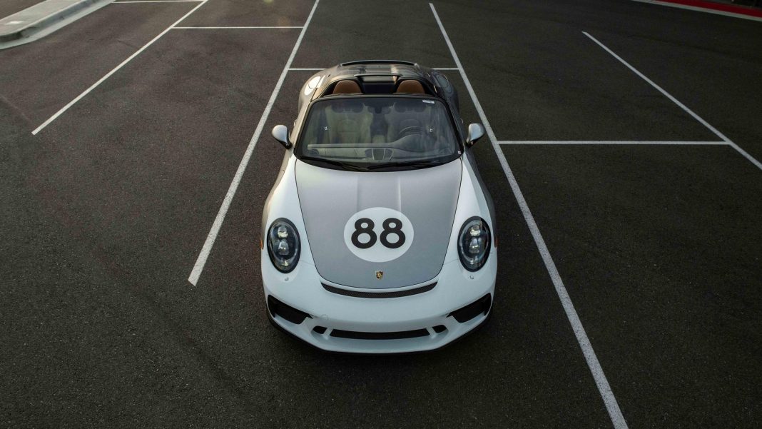Porsche 911 Speedster Silver