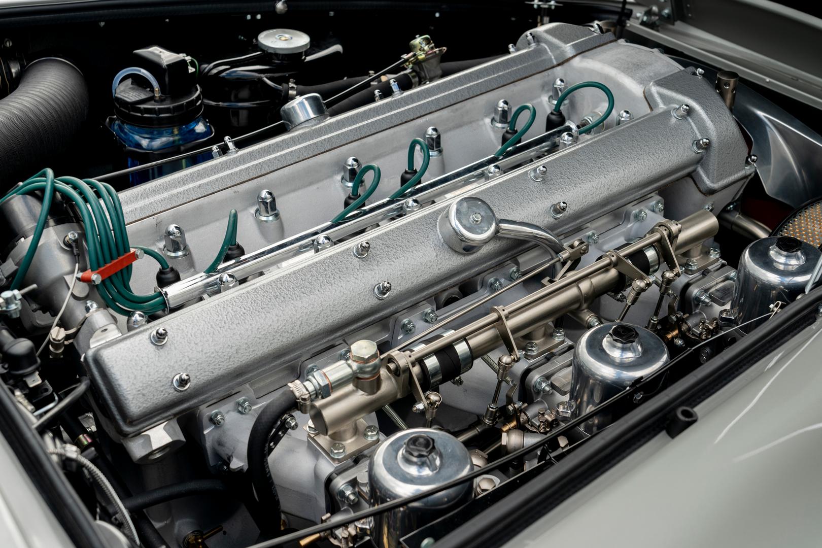 Aston Martin DB5 Engine