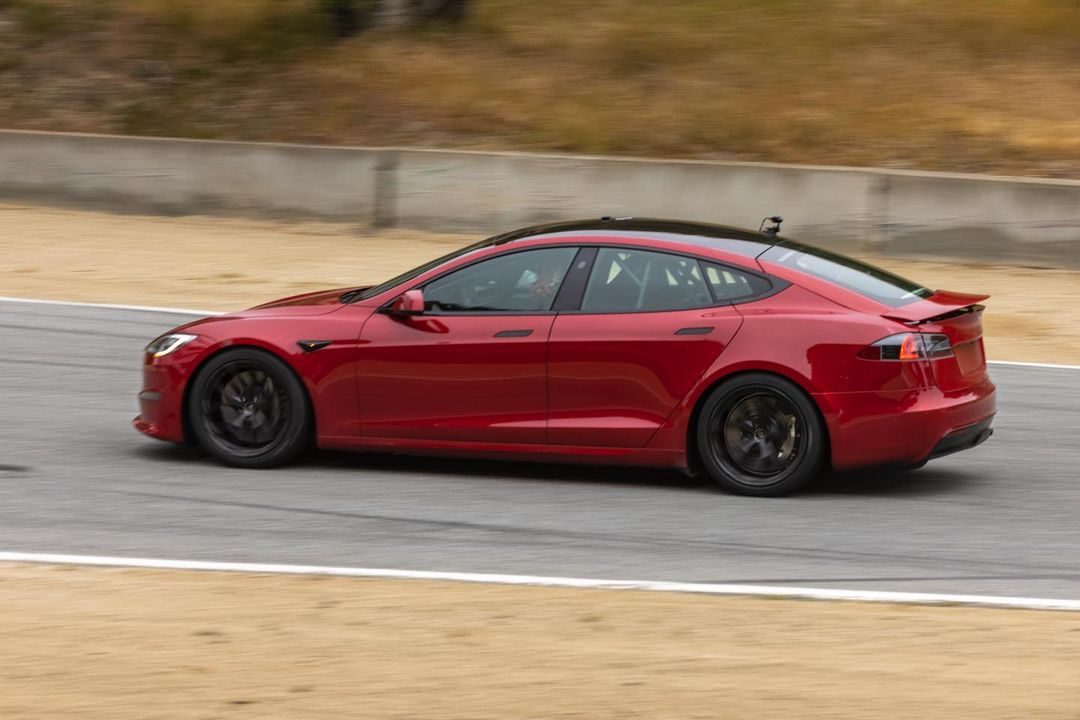 Tesla Model S Plaid testing