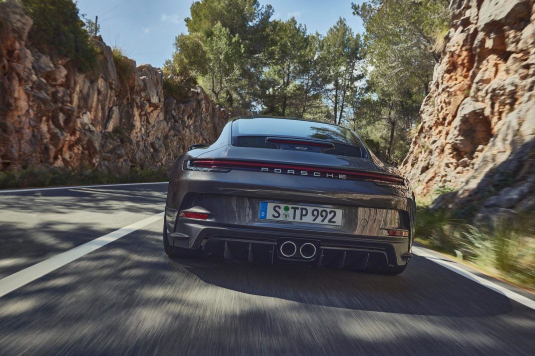 2022 Porsche 911 GT3 Touring Revealed - PDK Now Available - GTspirit