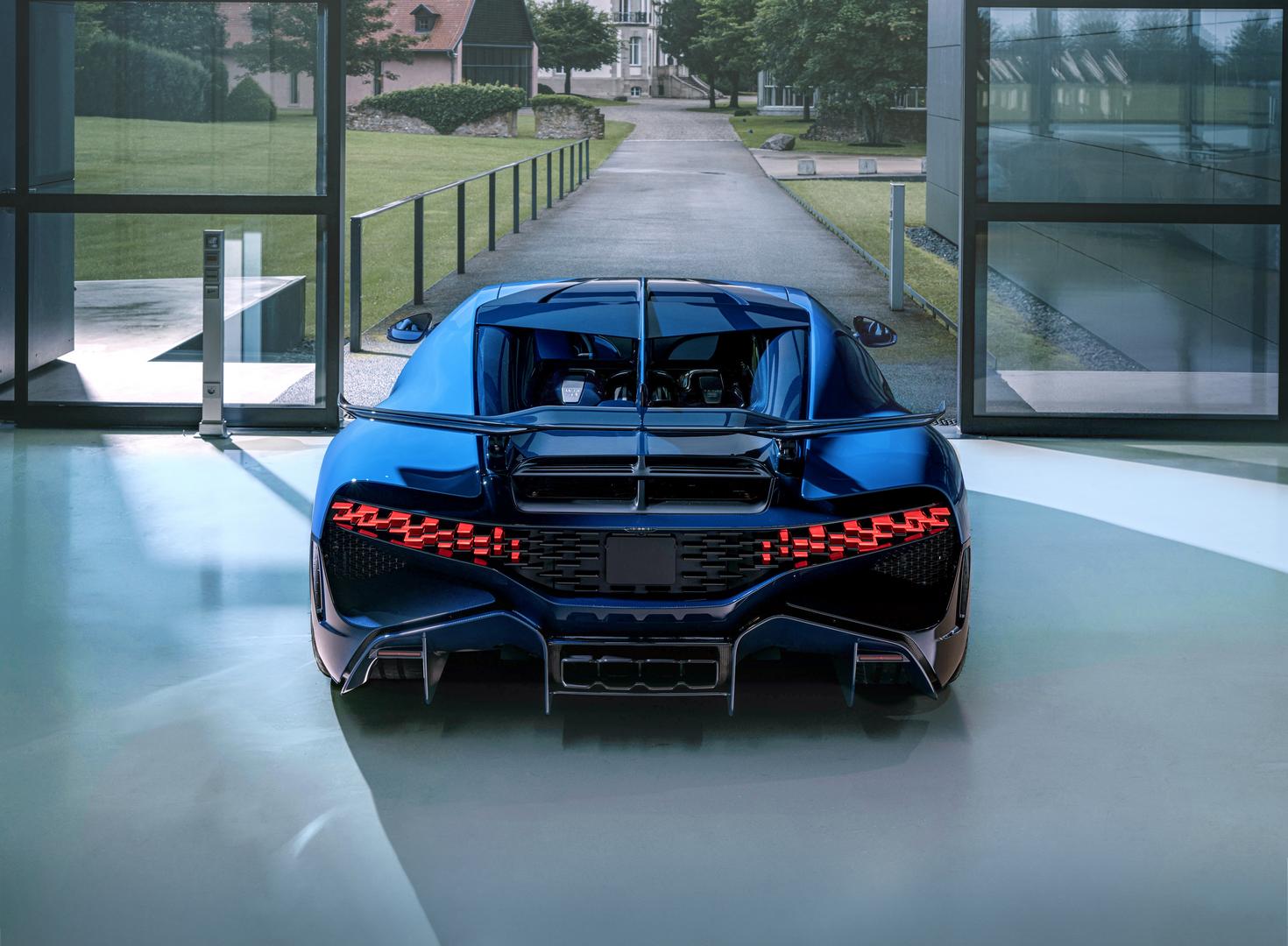 Bugatti Divo rear