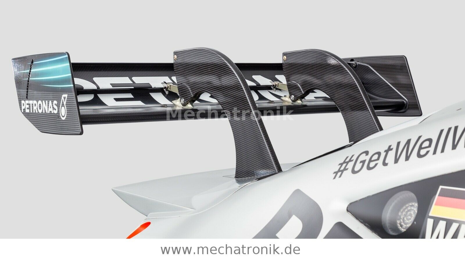 Mercedes-AMG C63 DTM wing