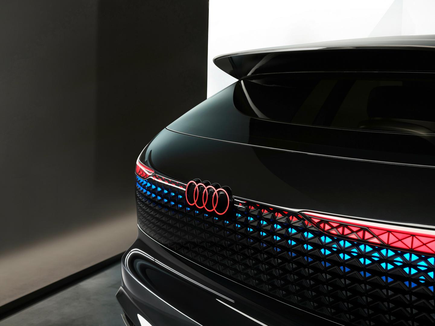 Audi urbansphere concept taillights