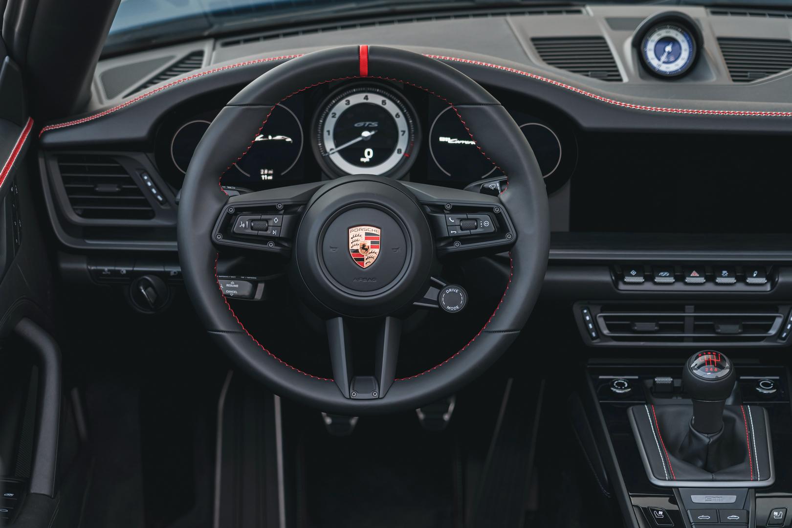 Carrera GTS steering wheel