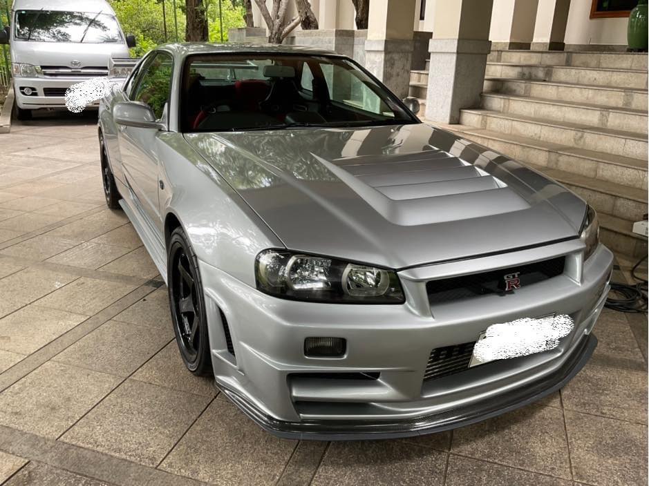 Is This Nearly Brand-New R34 Nissan Skyline GT-R Worth $500,000?