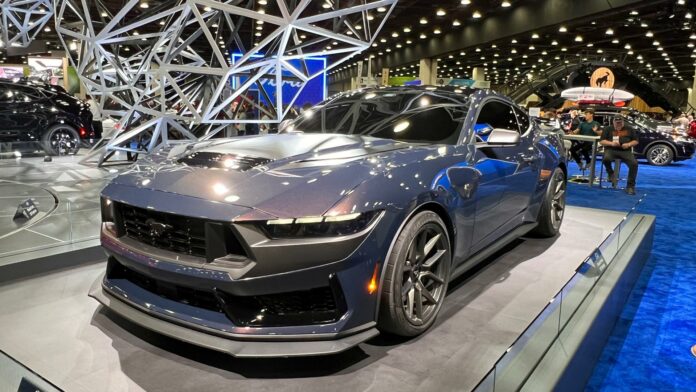 2024 Ford Mustang GT Dark Horse