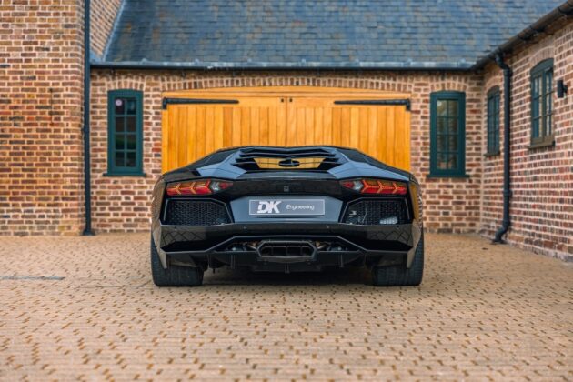 GTspirit Aventador Miura 2