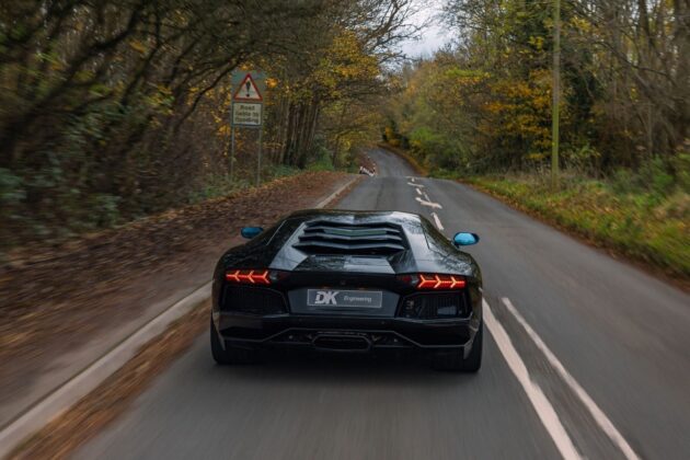 GTspirit Aventador Miura 9