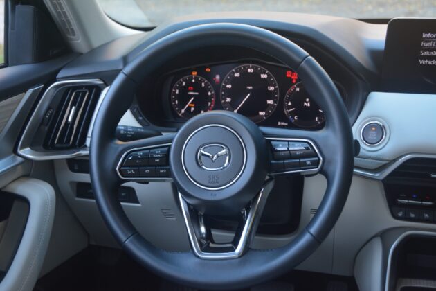 GTspirit MazdaCX90 32