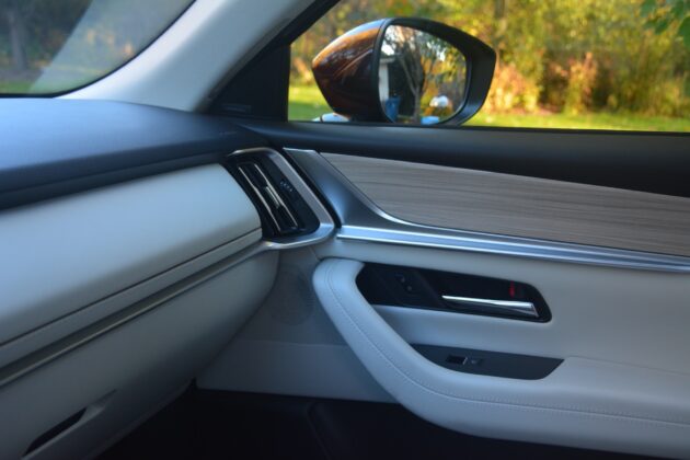 GTspirit MazdaCX90 36