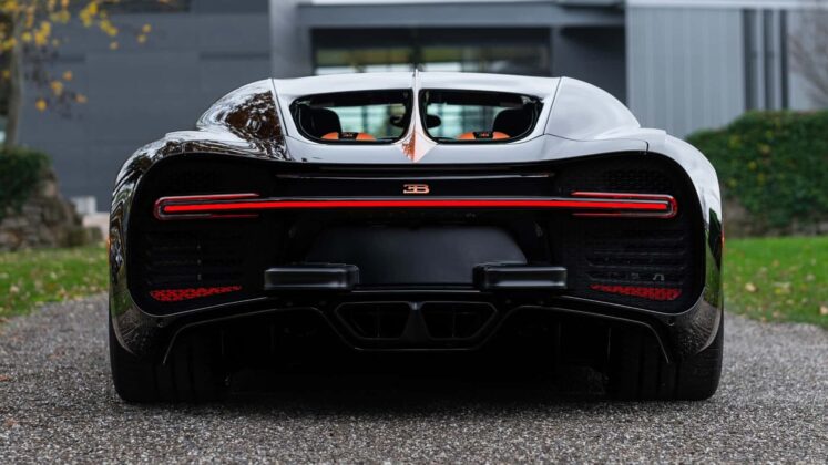 bugatti chiron 1500 4