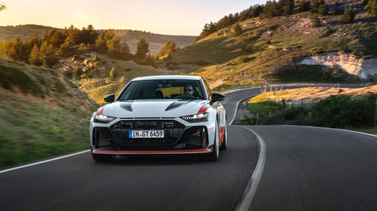 audi rs6 avant gt 83