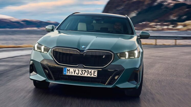 bmw i5 edrive40 touring 2024 4