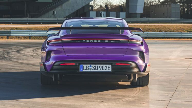 2025 porsche taycan turbo gt 17