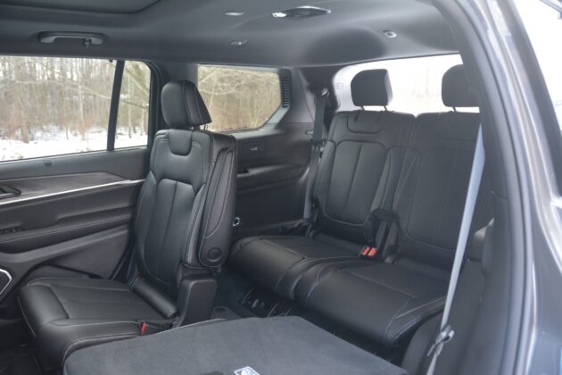 GTspirit JeepGC Interior 5