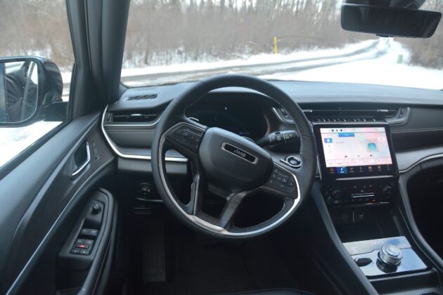 GTspirit JeepGC Interior 6