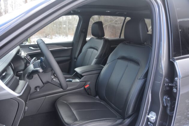 GTspirit JeepGC Interior 7