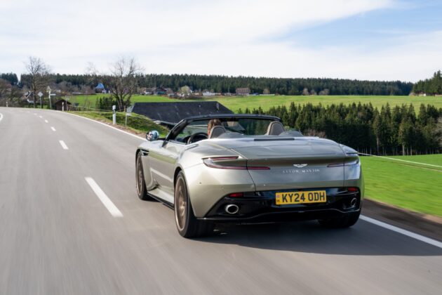 GTspirit AstonMartin DB12V 15 2