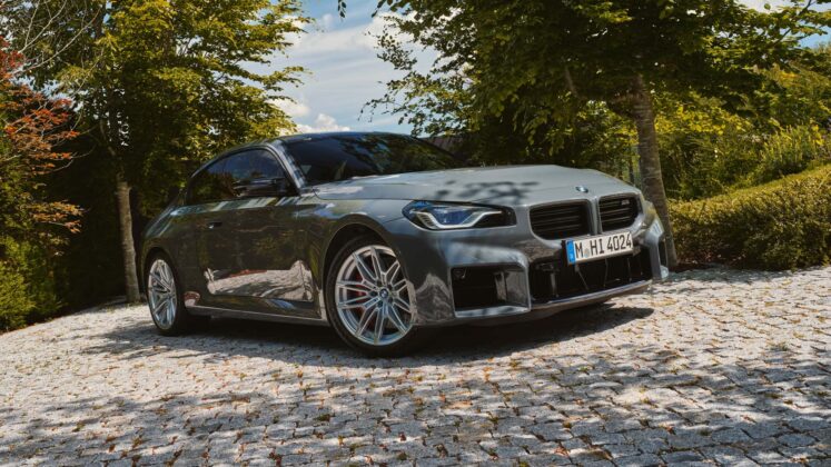 2025 bmw m2 13