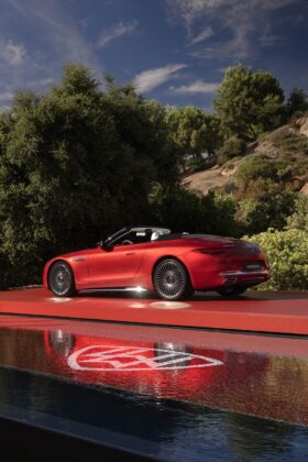 GTspirit Mercedes Mayback SL680 13 scaled 1